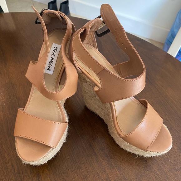 Steve Madden Shoes - Steve Madden Wedges
